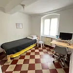 In Piazzetta A Nervi * Genua