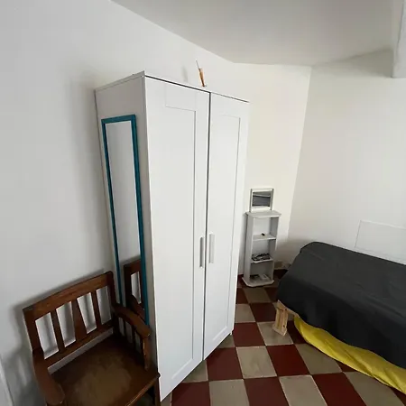 In Piazzetta A Nervi جنوة