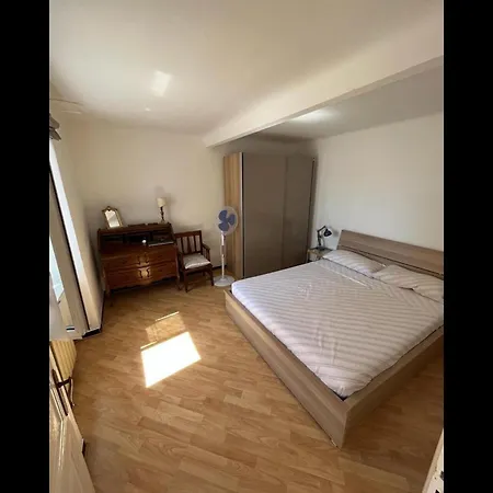 Daire In Piazzetta A Nervi *